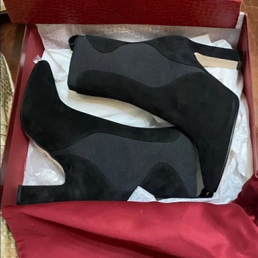 New Tamara Mellon Brim 90 Suede Stretch Booties Heels Women’s 7.5